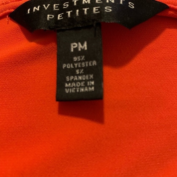 Investments Orangish/Red Top Size PM - Picture 4 of 4